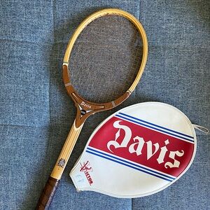 Vintage TAD Davis Hi Point Wood Tennis Racquet w/ Victor Cover & Wood Frame